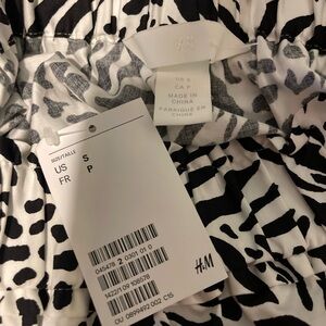 NWT H&M ANIMAL PRINT MINI SKIRT - S